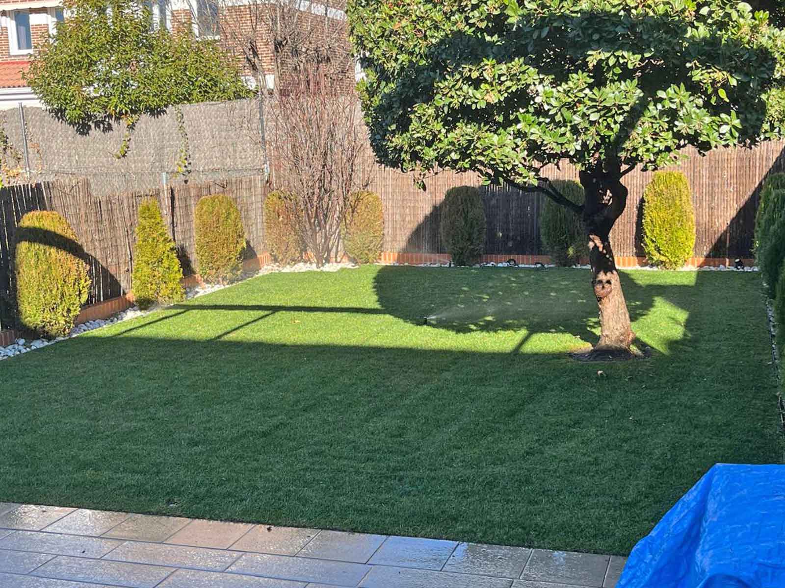 El Jardín de la Sierra Trabajamos con seguridad y profesionalidad El Jardín de la Sierra Trabajamos con seguridad y profesionalidad